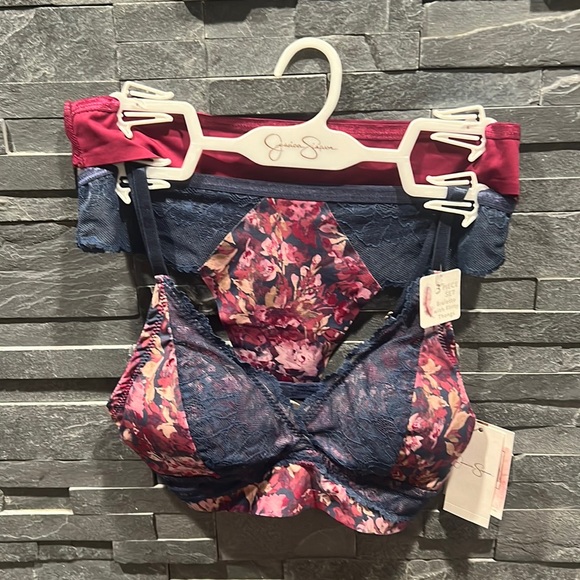 Jessica Simpson Bra and Underwear Set - Picture 1 of 3